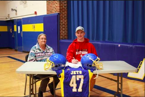 Marsh signs with McPherson