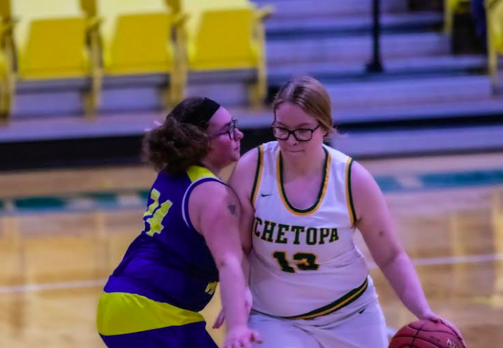 Lady Jets fall to Chetopa