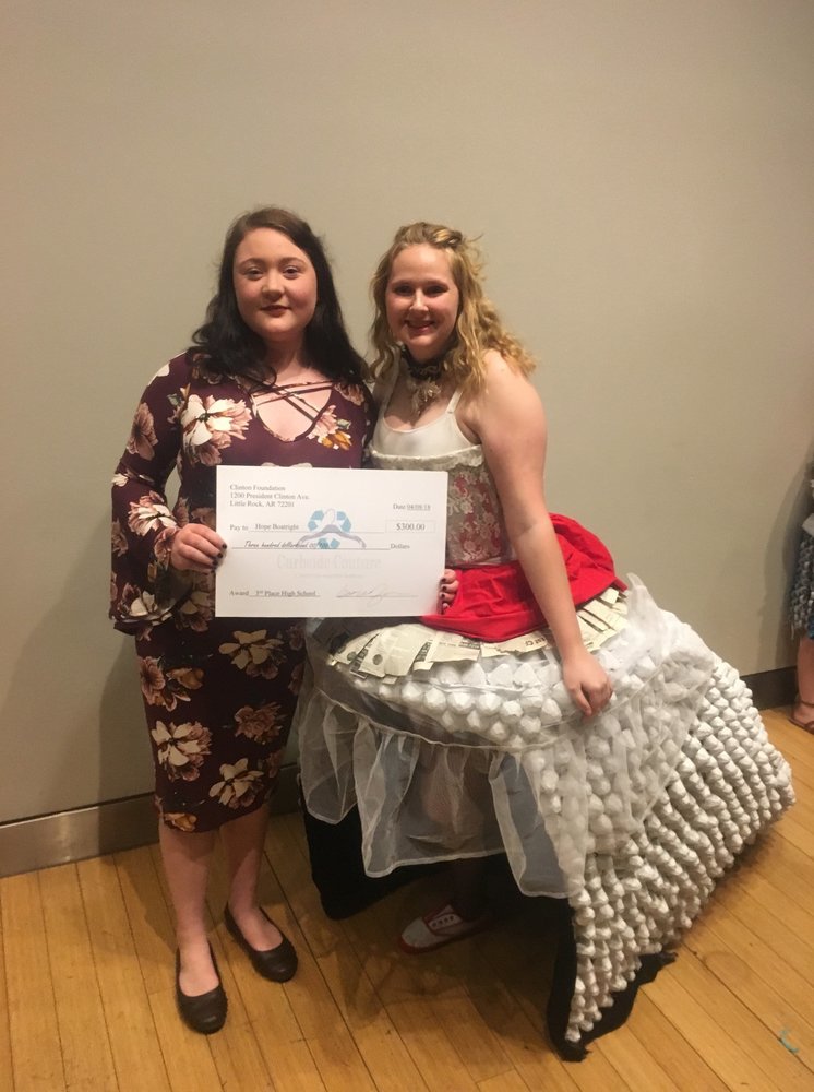 Congratulations to Hope Boatwright for her award winning design in Curbside Couture. Her winning dress was modeled by Kylie Pittman. Hope was awarded $400.