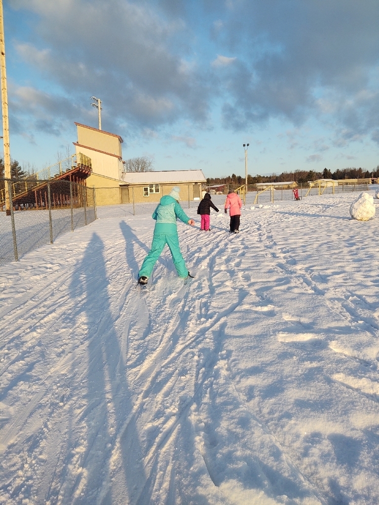 Another great day of cross country skiing in elementaryPE today! The 5th graders were extra lucky and got to see a bald eagle while skiing!