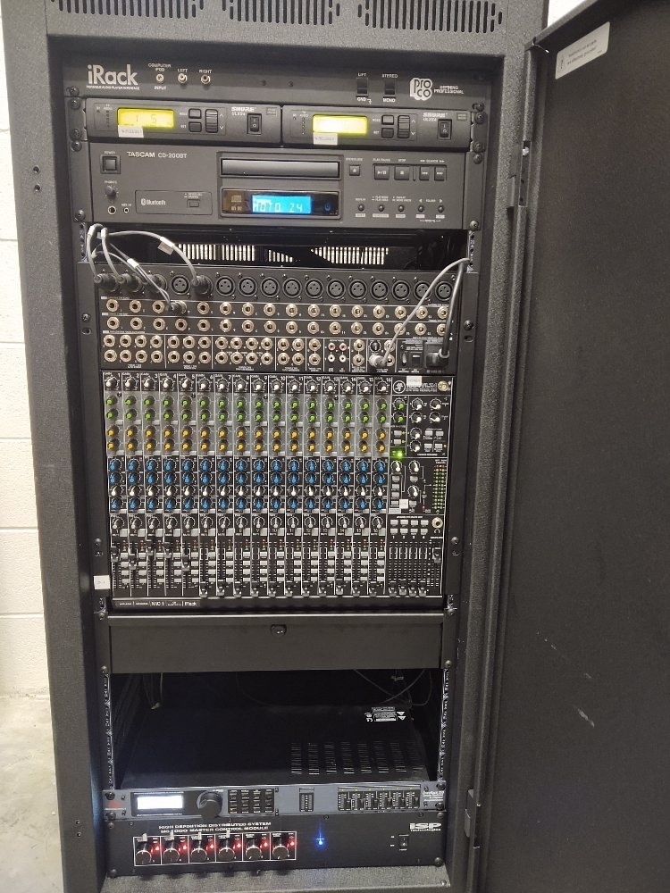 What an awesome day! AGS was gifted a sit sled from Nordic Rocks, and they surprised us with 10 prizes for our skiers! We also got the new sound system in the MPR up and running! 🎶🎿#nordicrocks #check12 #AGSInthistogether #WolverinesLead