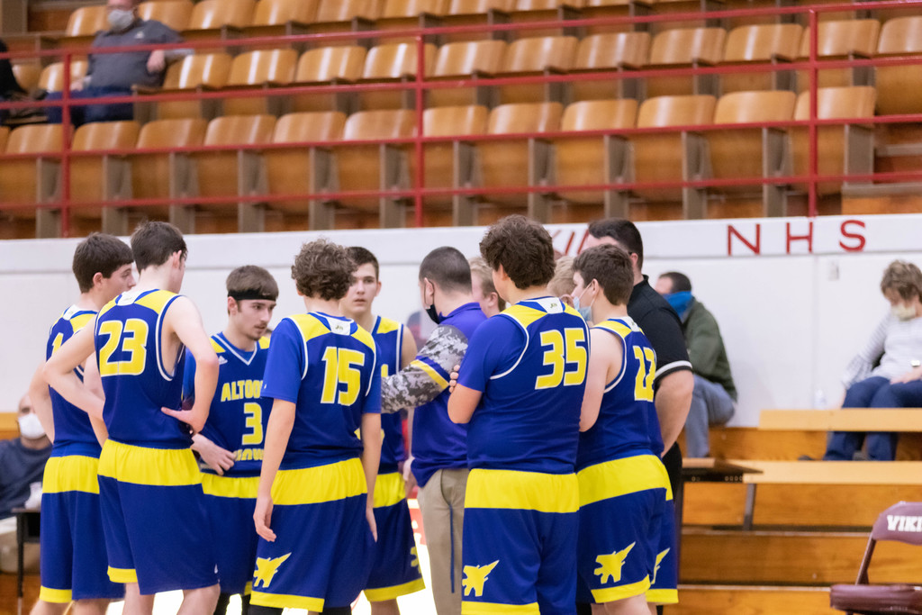 Coach Huffman sharing some words of wisdom!