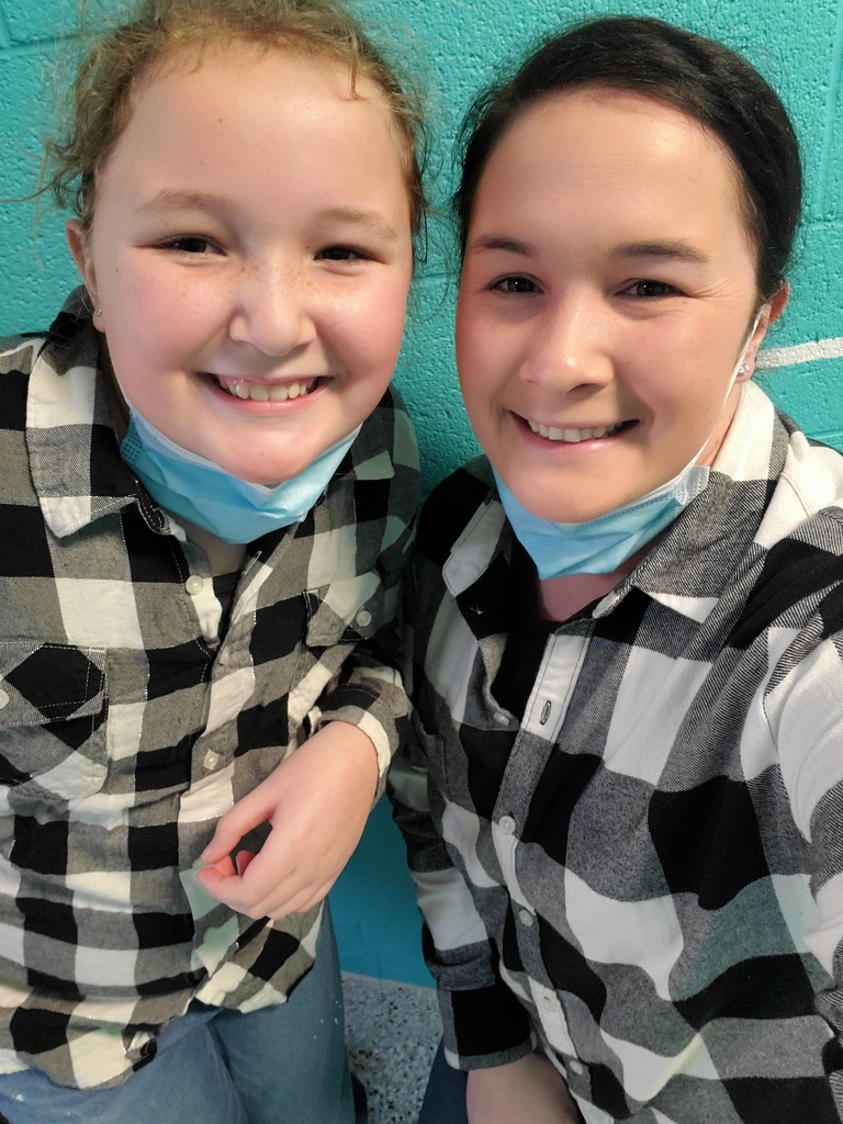 Mrs. Jamison & her daughter, Braelyn