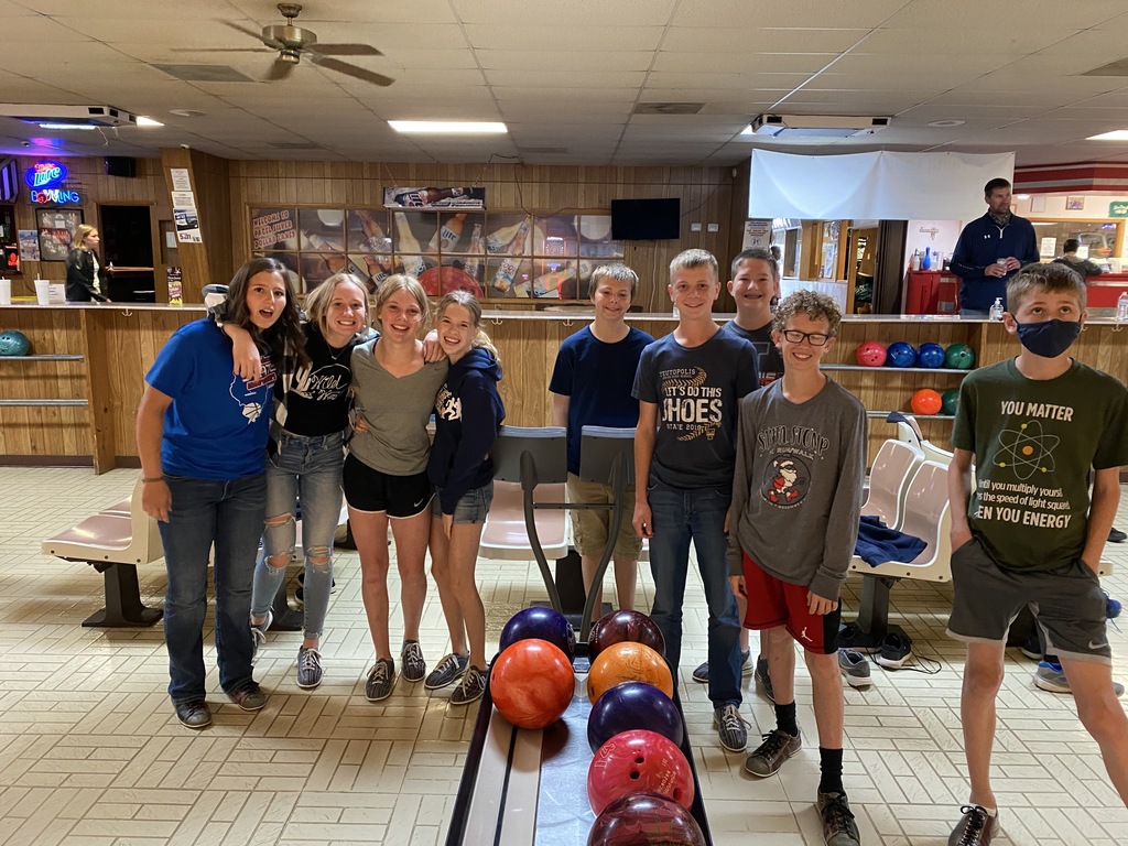 TJHS students bowling