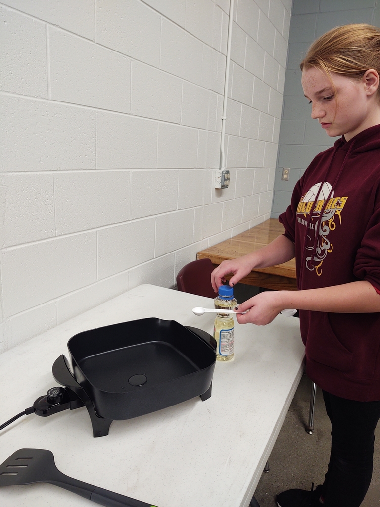 Mrs. Stanley's 7th grade health class had fun learning about measurement while making breakfast burritos today.