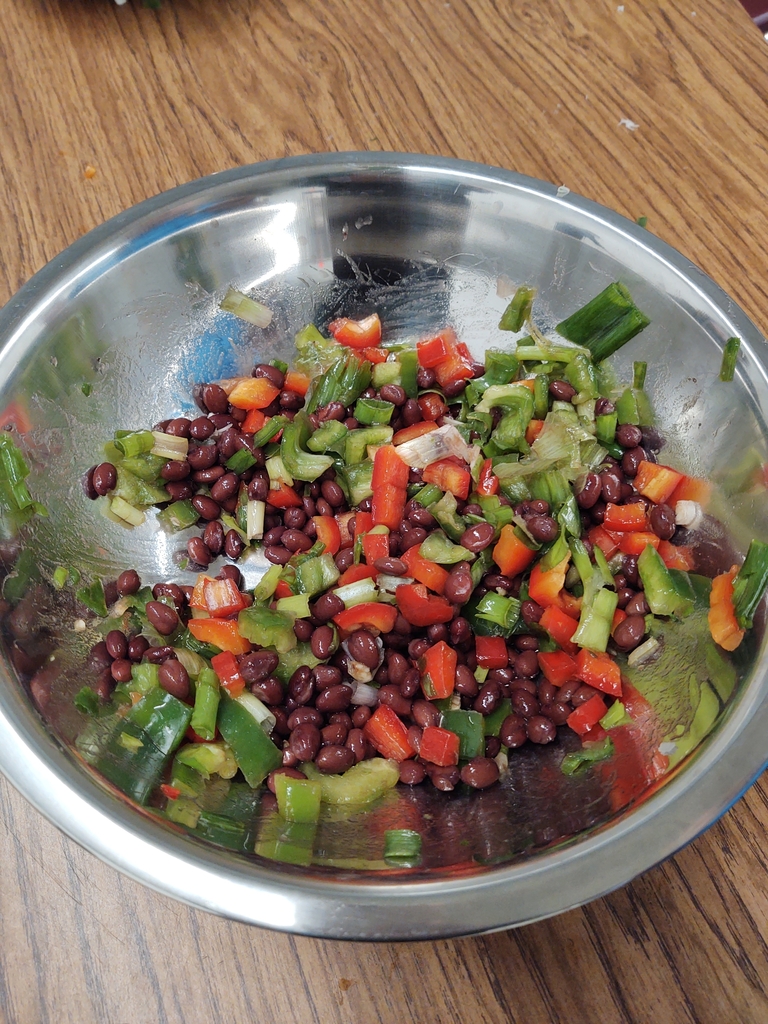 Mrs. Stanley's 7th grade health class had fun learning about measurement while making breakfast burritos today.