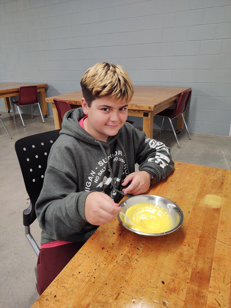 Mrs. Stanley's 7th grade health class had fun learning about measurement while making breakfast burritos today.