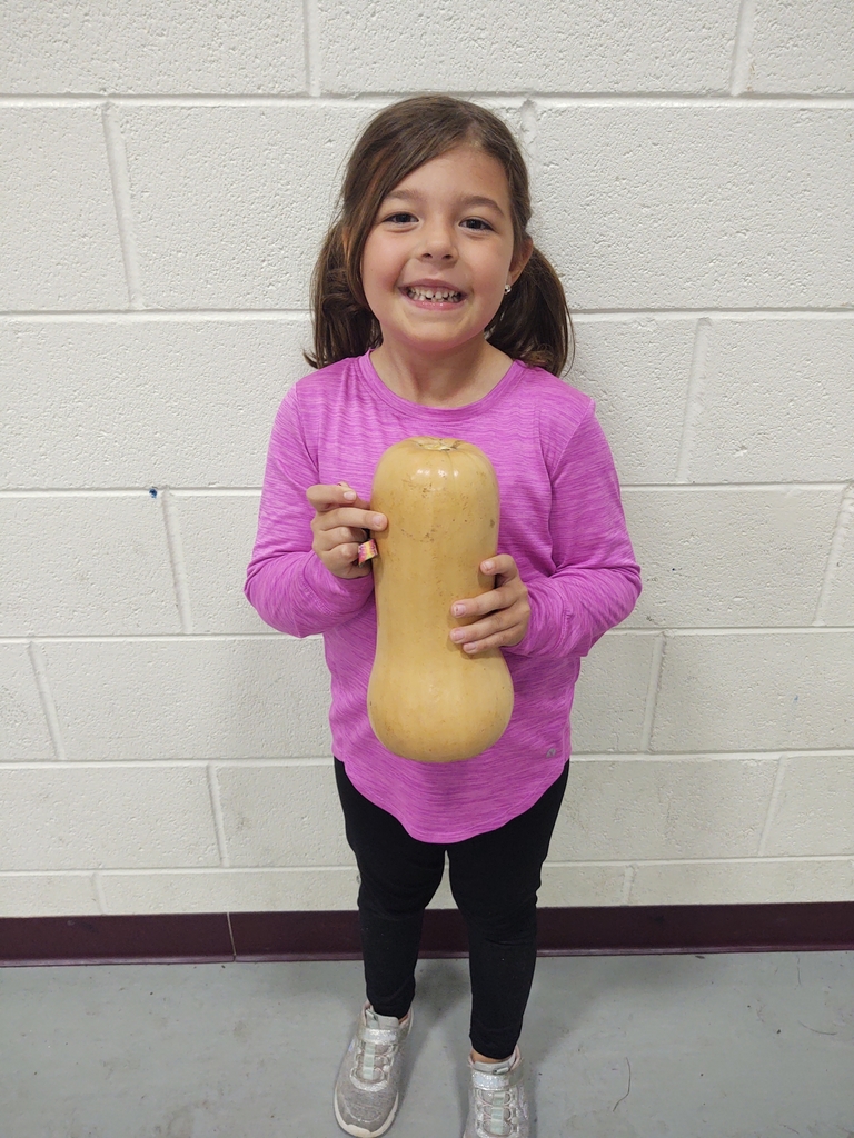 It's been a busy week in elementary PE. We have had pumpkin rolling relays, pumpkin booowling, and learned about eating squash. Thank you to Ms. Amanda for preparing squash for us to try at lunch today!