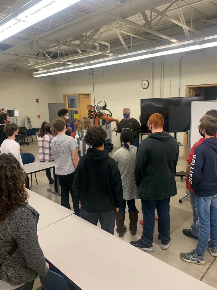 Students learn about different CTE programs at ICC  