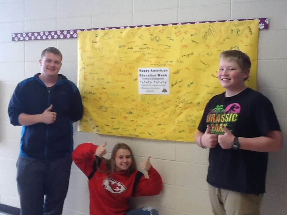 AEW 2018-Students with Parent/Grandparent banner.