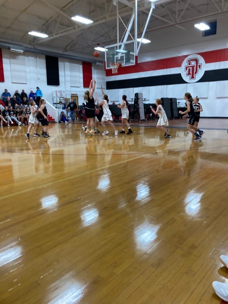 Presley hits her jump shot!