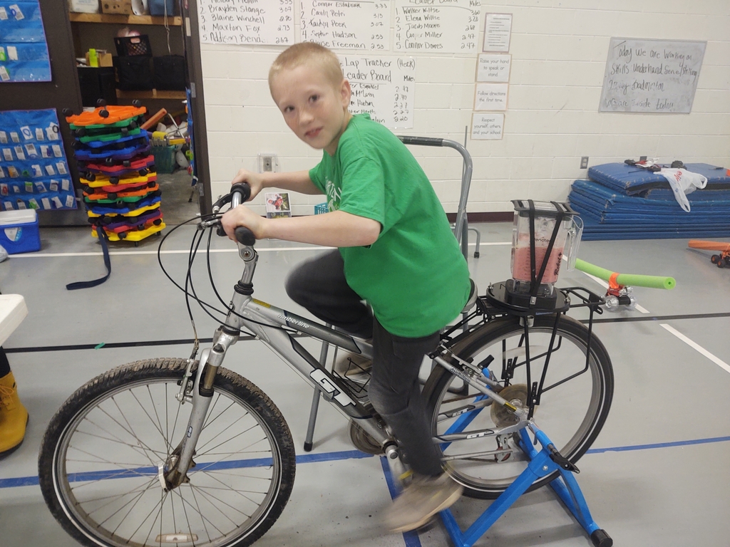 We had an amazing day in elementary PE! Students made blender bike smoothies and played reindeer tag! 🚲 🦌