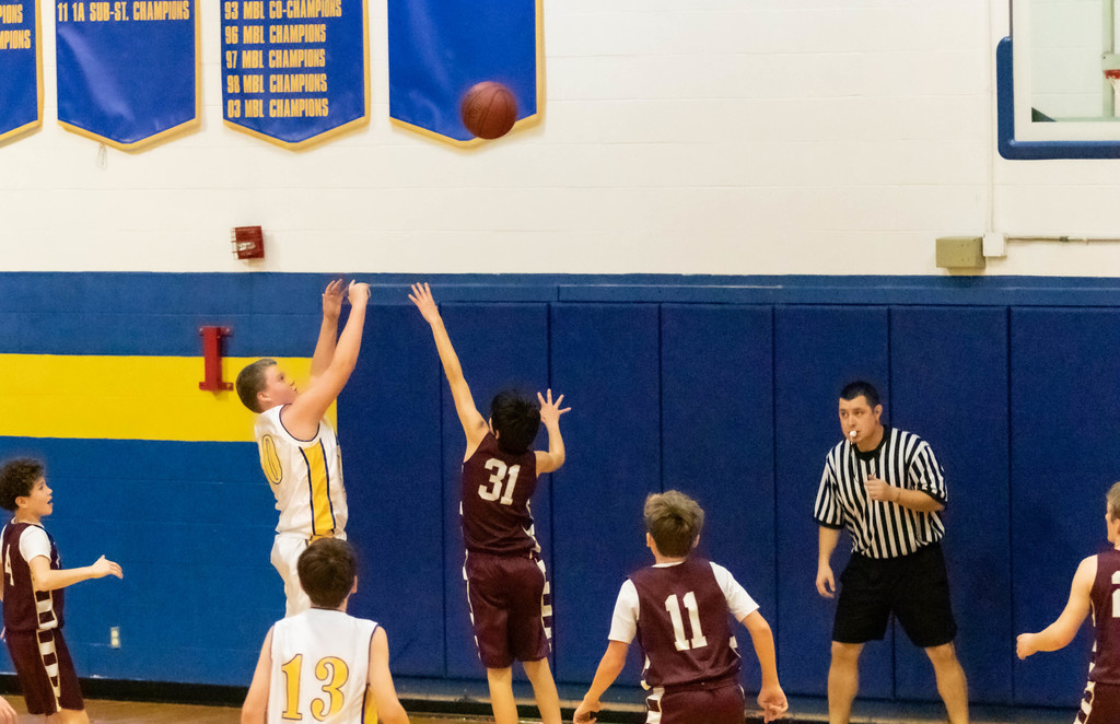 AMMS boys basketball