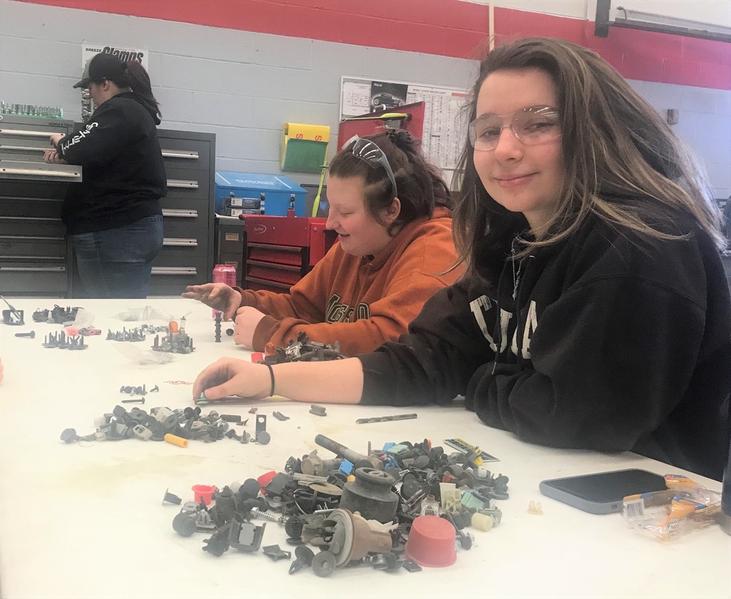3rd place: Emelie Henning-Automotive Technology, Junior