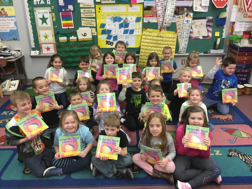 Mr. Haegen’s class enjoys reading their new book donated by the Scholastic Book Sponsorship Program!