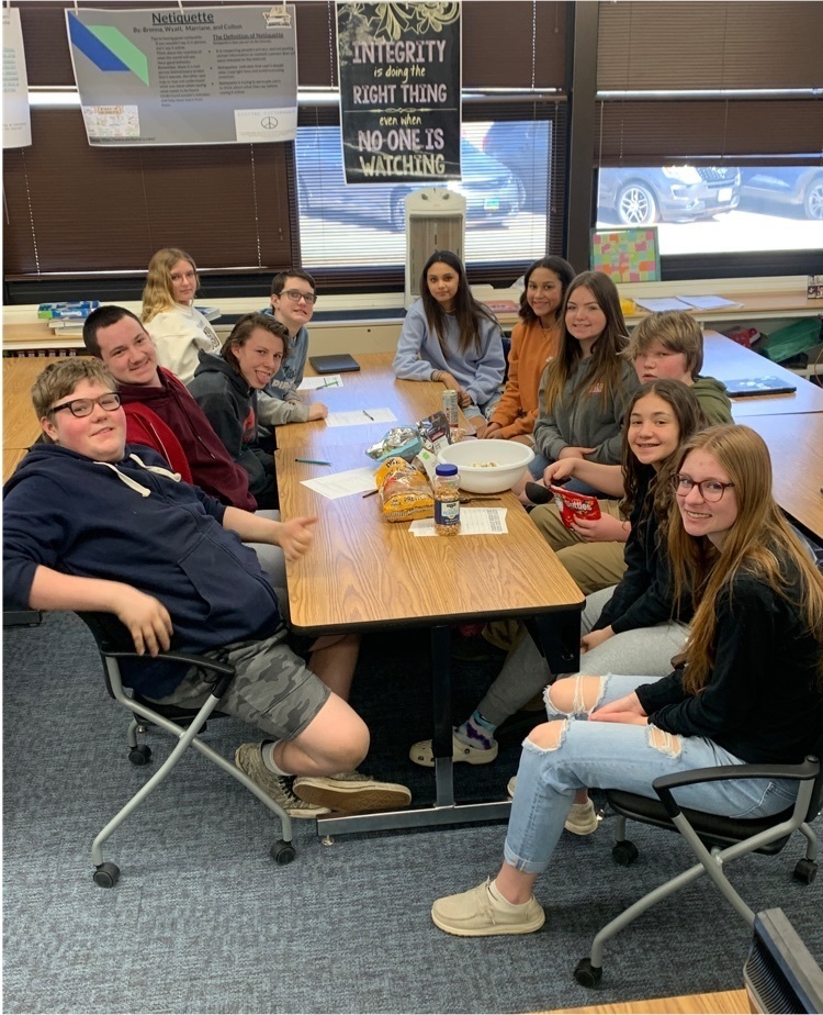 8th graders learning parli pro