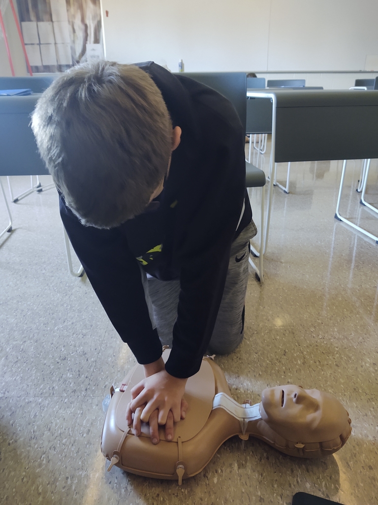 7th graders in Mrs. Stanley's Health class have been busy learning about CPR this week.