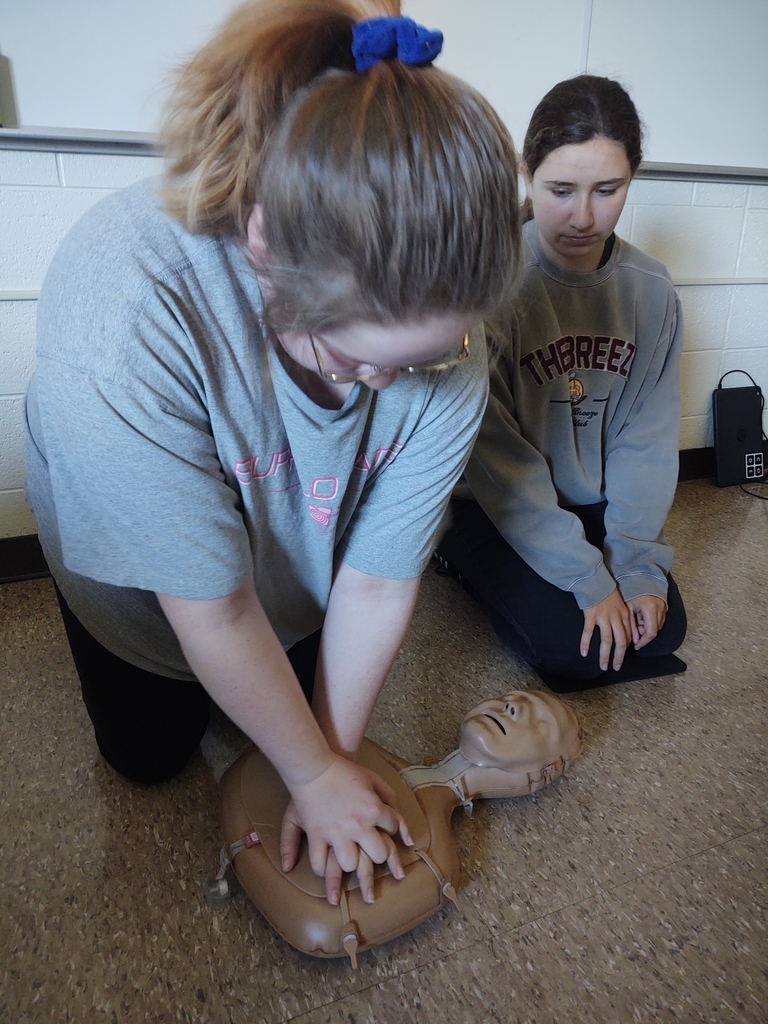 7th graders in Mrs. Stanley's Health class have been busy learning about CPR this week.