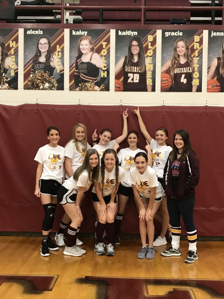 Cheerleaders "basketball team"