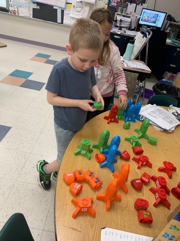 matching quantities to numerals 