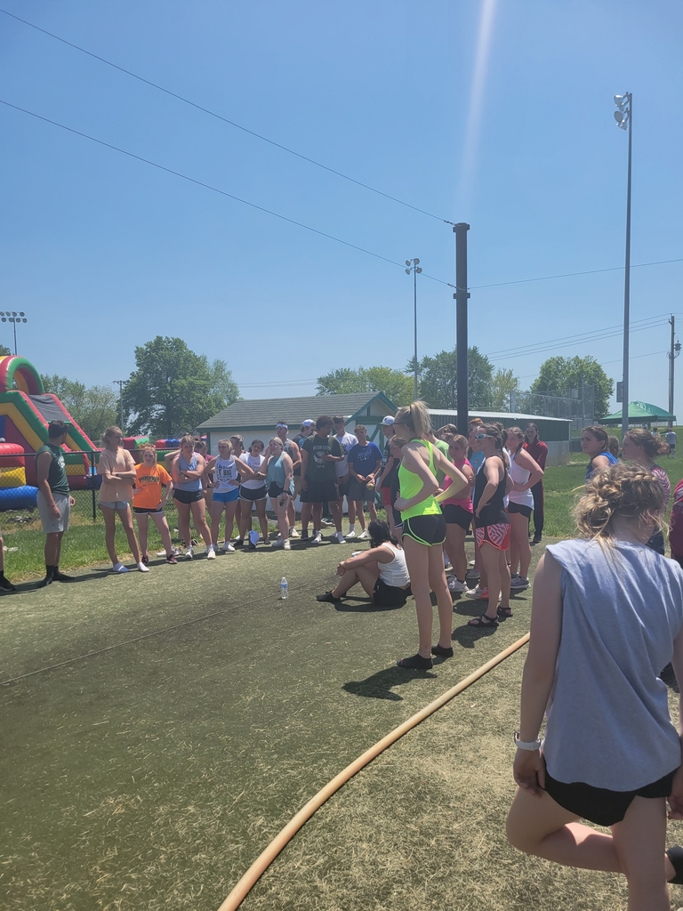 Students wanting to dunk the principal!