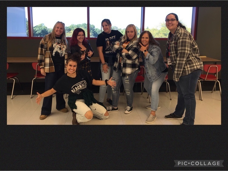 Welcome to the 90s, when 4 of these 7 math teachers were born!