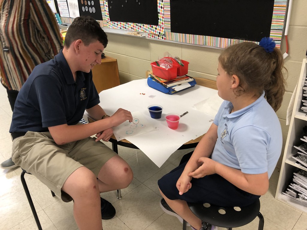 Kindergarten had a great time coloring eggs with our Guardian Angels.