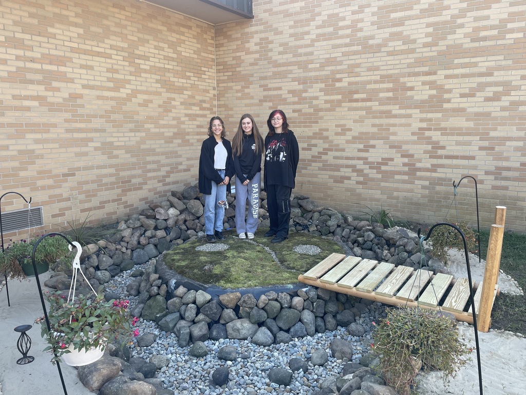 HS COURTYARD