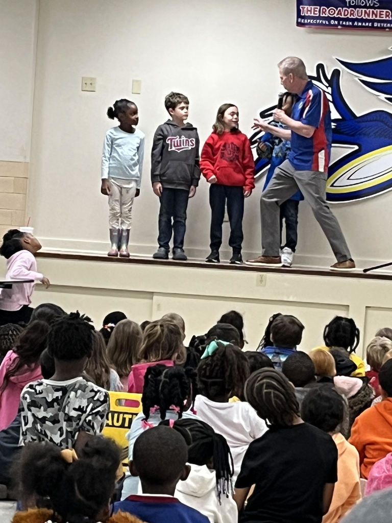 Second Graders Helping Mr. Yo-Yo