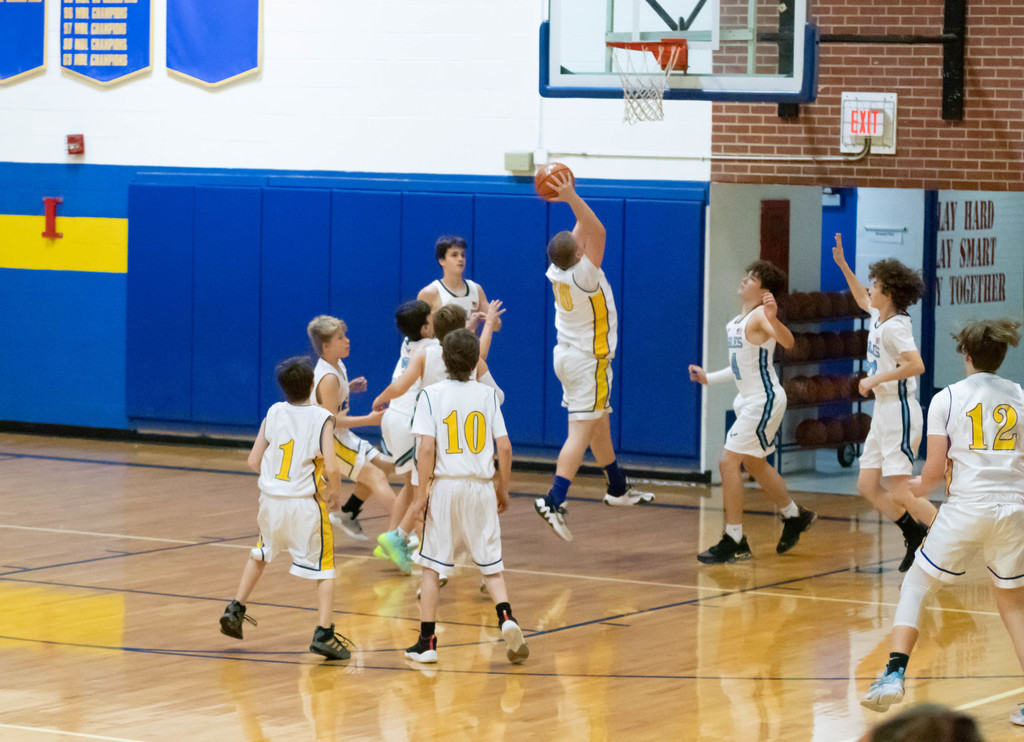 Middle School Boys Basketball