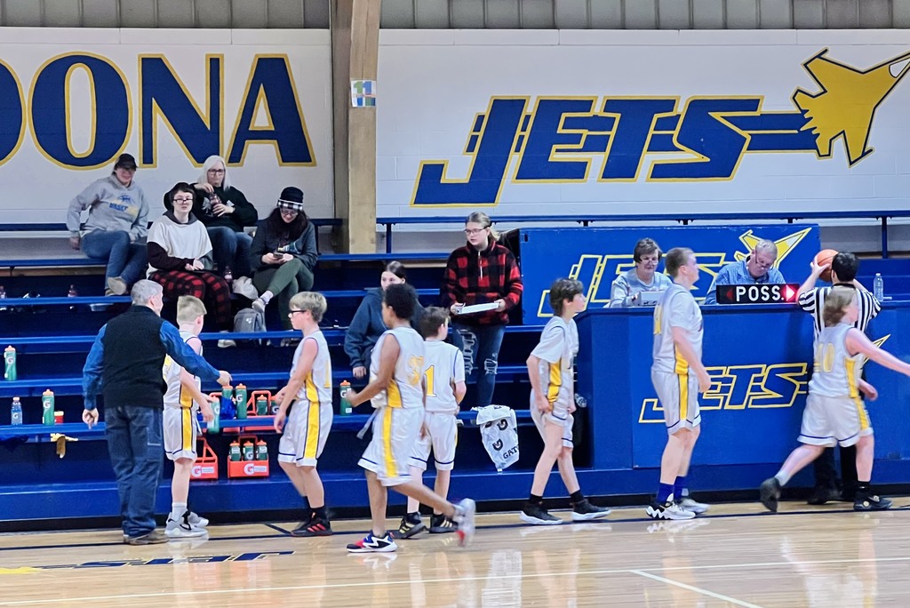 boys basketball team