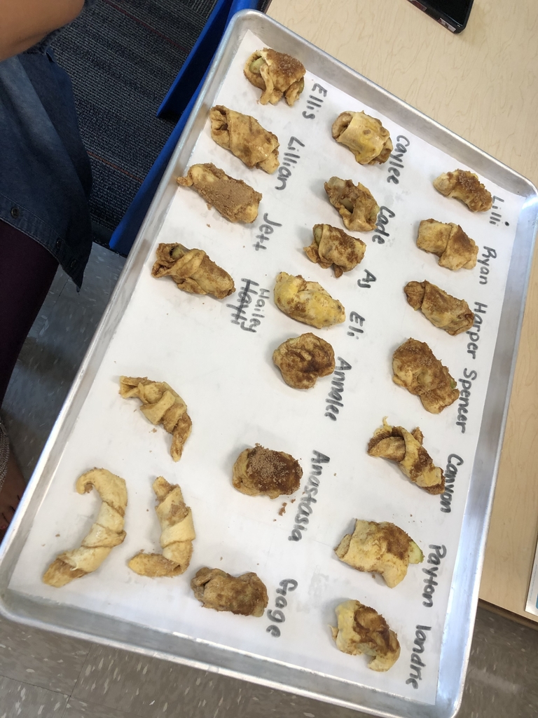 Making apple pie bites.