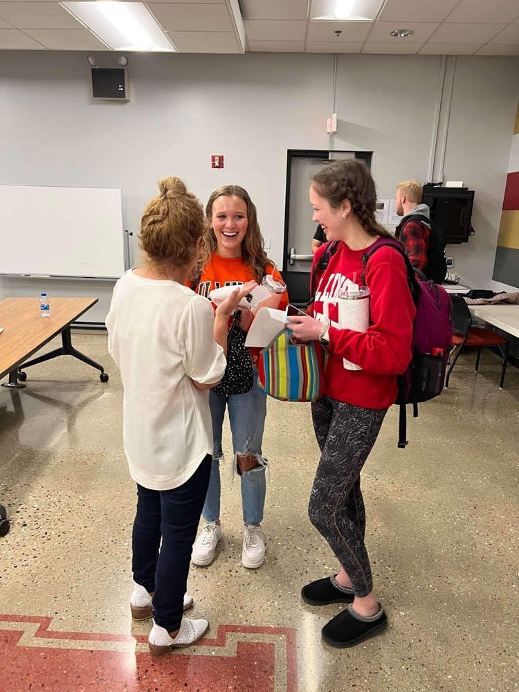 Third and fourth year Spanish students had the chance to hear from a survivor of Argentina's Dirty War. Abuela (grandma) shared her memories, experiences as well as what life is like today in her country! 