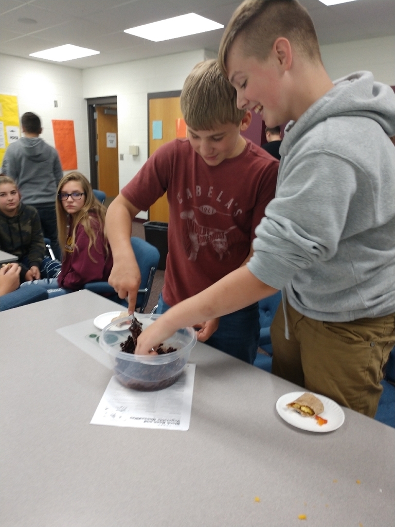 Can you smell what the 7th grade health class is cooking? Today MSU extension helped Mrs. Stanley's class prepare protein quesadillas and breakfast burritos.