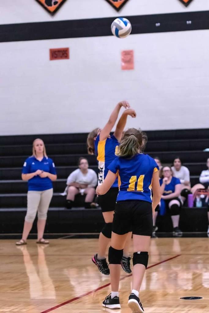 Erin Tiger for the set