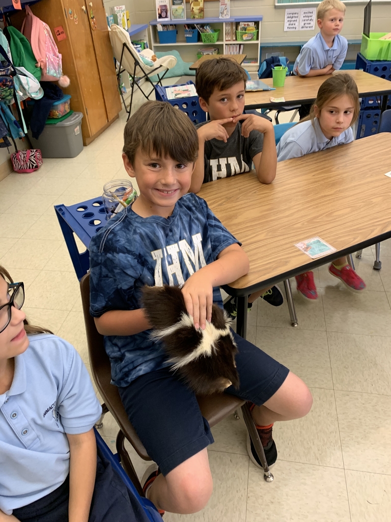 Learning about Arkansas mammals from a Pinnacle State Park Ranger !