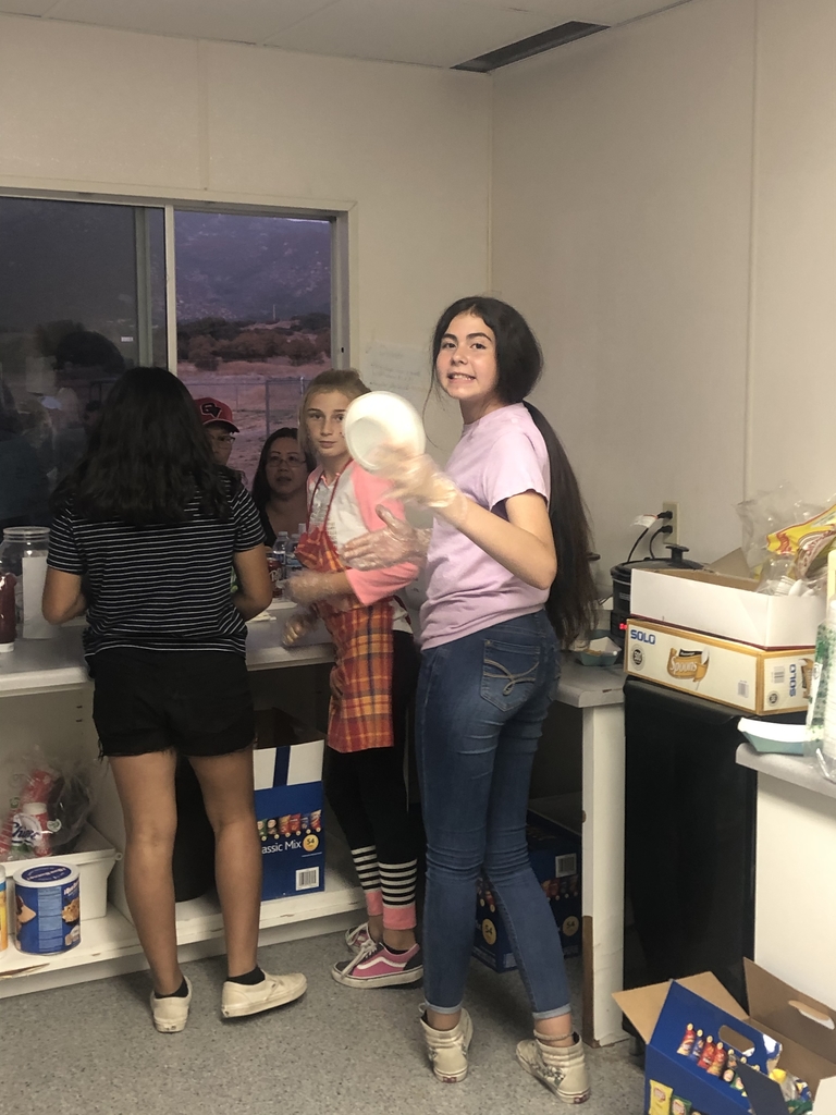 Middle school is serving up some yummy chili and hotdogs