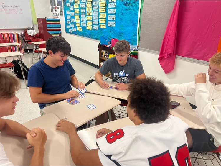 Spanish students play "verb slap" to review their conjugations