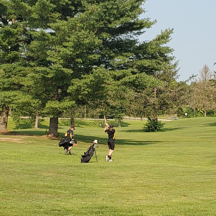 Boys Golf @Buttermilk! ⛳️ #IgniteInspireInstill
