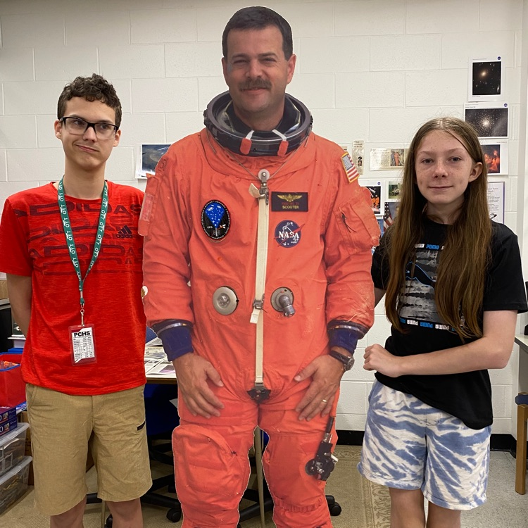 Scott Altman persevered to become a pilot.