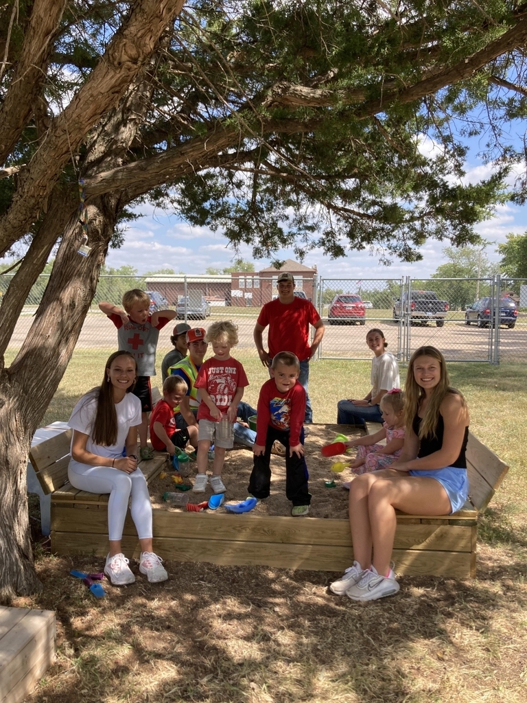 afternoon class in sandbox