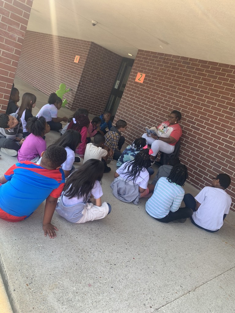 mrs carr reads outside