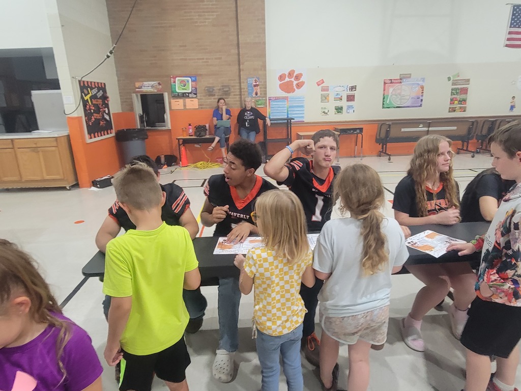 USD243 Waverly School Bulldog Blitz