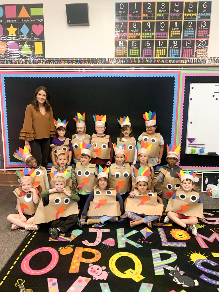 Happy Thanksgiving from Mrs. Gunn’s kinder class! 