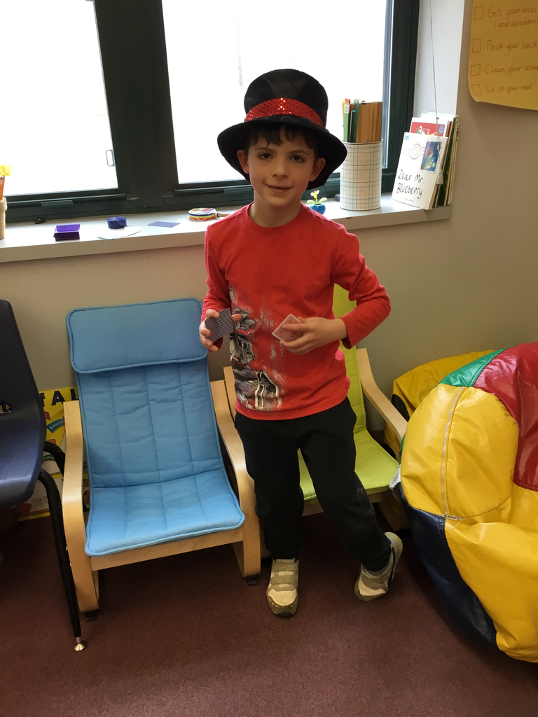 Auggie the Magician performed magic tricks for Mrs. Drollinger’s class on hat day! Great job, Auggie!
