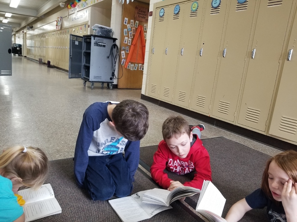 Relaxing and reading in the 2nd grade! #wolverineslead 