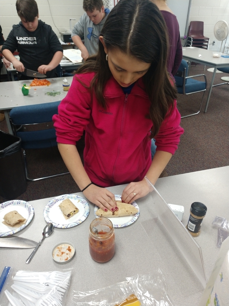 What's cooking this week I Mrs. Stanley's 7th grade health class today? Breakfast burritos!!!