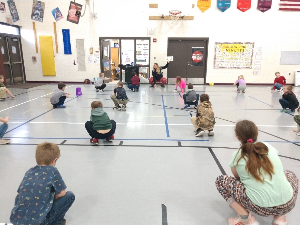 K-2nd graders had a guest reader in PE today!! Students learned that they can MOVE to a story! Thank you to Mrs. Wilk, we loved learning about stretching, locomotor movements, and breathing all while reading!#marchisreadingmonth