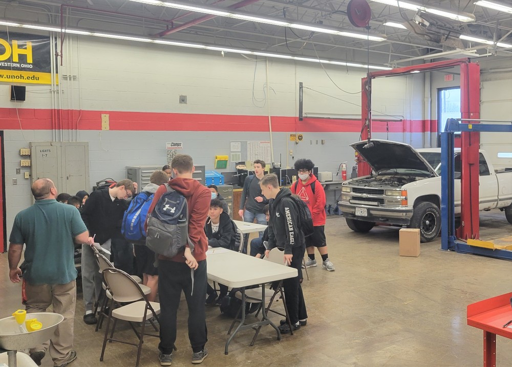 MHS Freshmen tour SCCC Automotive Shop